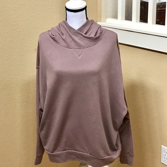 Fabletics Tops - EUC! FABLETICS MAUVE HOODIE SWEATSHIRT